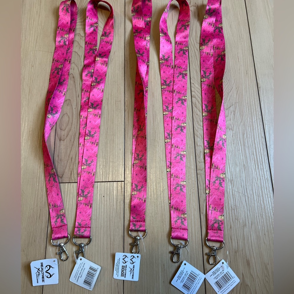 Lot of 5 Realtree Camo Lanyards in Pink (see description)